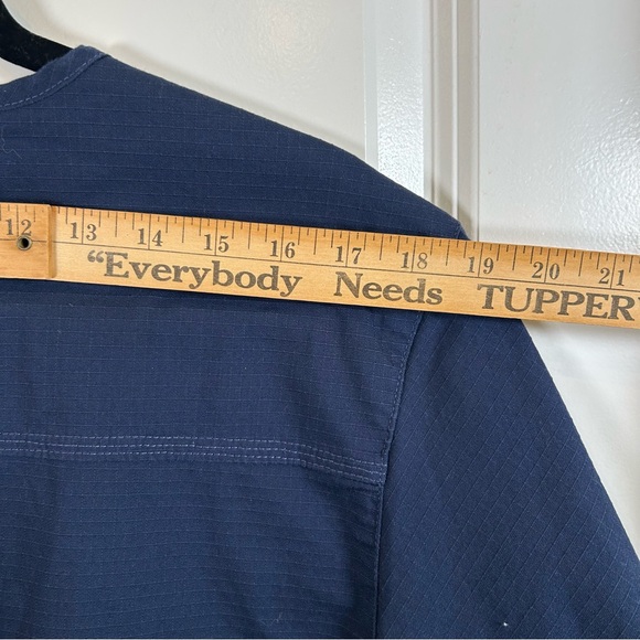 Carhartt‎ Blue Rip Stop Utility Scrub Top Women’s Size Medium - Picture 5 of 10